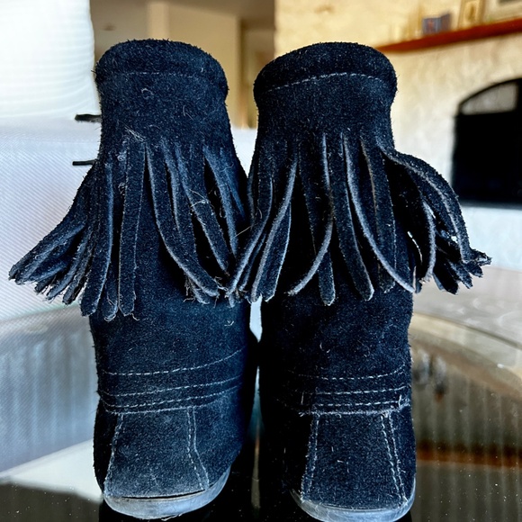 Minnetonka Tramper Boot - Picture 5 of 9